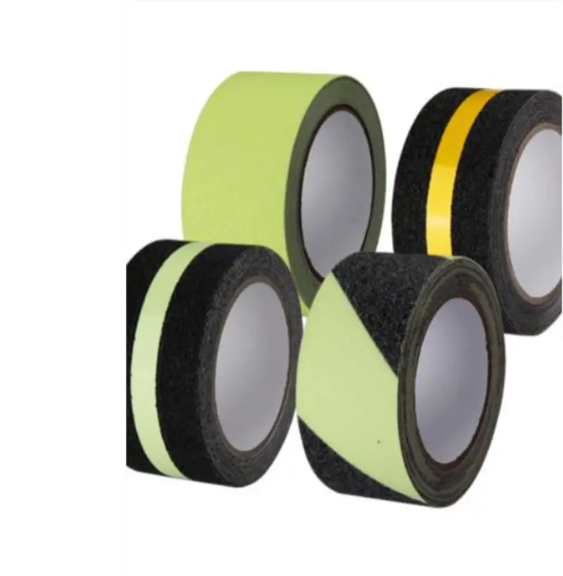 Potestne PVC anti-lapsus tape in superficiebus caementa adhiberi?