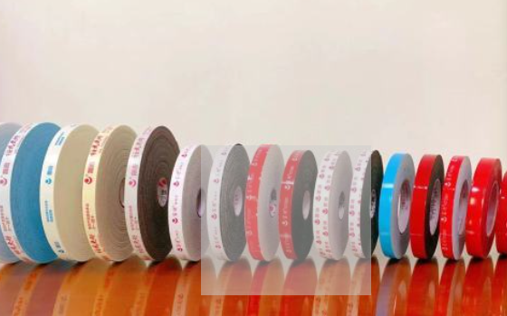 Quid cautela capienda cum removere duplex postesque Tape?
